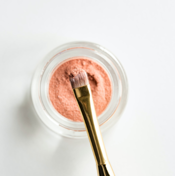 makeup brush